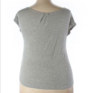 Vanilla Sugar Tops - Vanilla Sugar soft light floral print tee XL Vanilla Sugar Tops - Vanilla Sugar soft light floral print tee XL